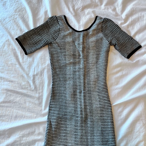 GUESS stripe mid length dress - Picture 1 of 5